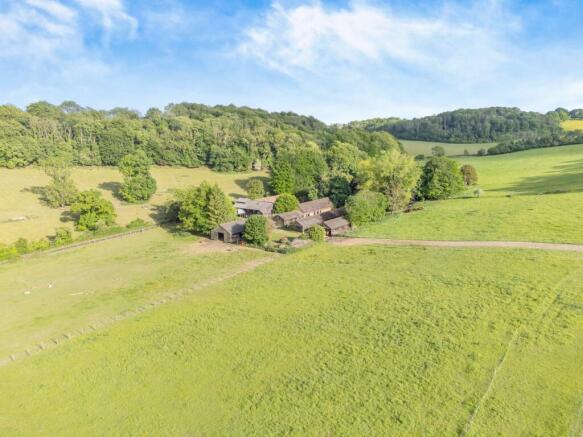 5 bed property, in Acrise, £3,000,000