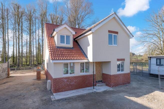 4 bed property, in The Street, £595,000