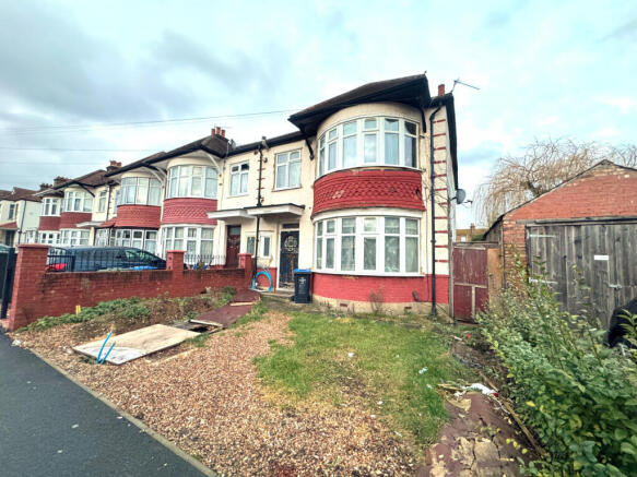 4 bed property, in Swinderby Road, £749,950