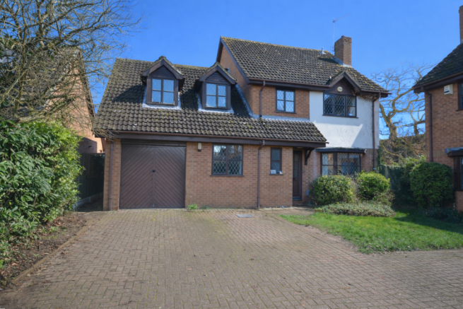 4 bed property, in The Willows, £750,000