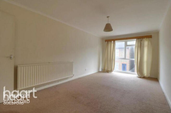 3 bed property, in Drummond Road, £450,000