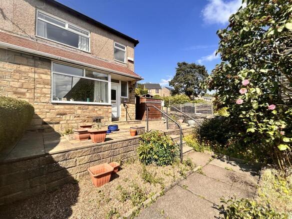 3 bed property, in Friendly Avenue, £210,000