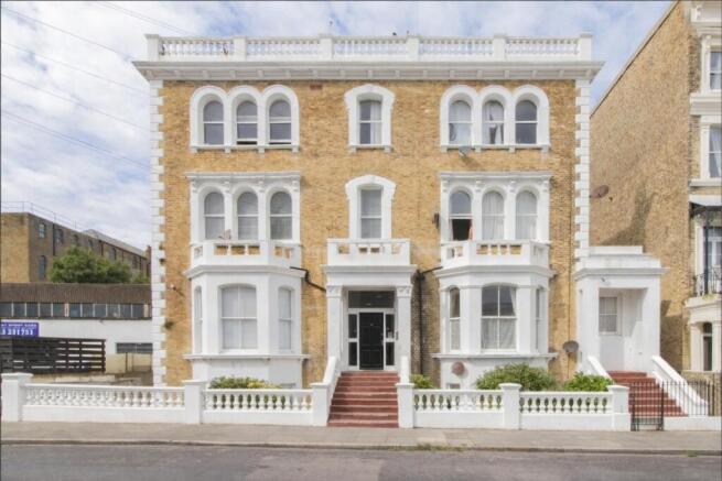 2 bed property, in Dalby Square, £140,000