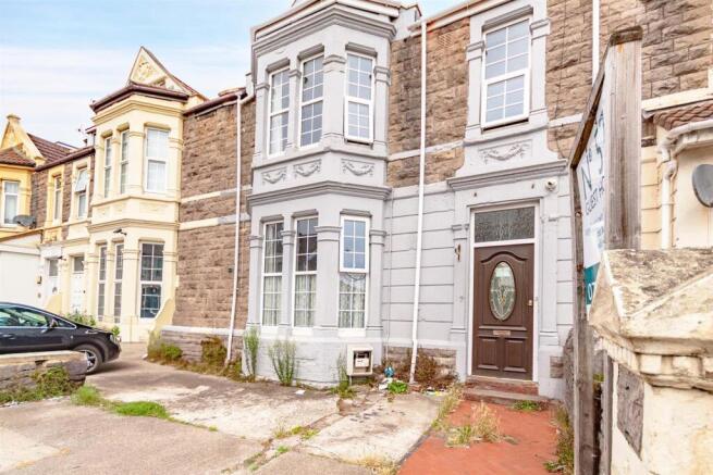 8 bed property, in Locking Road, £419,995