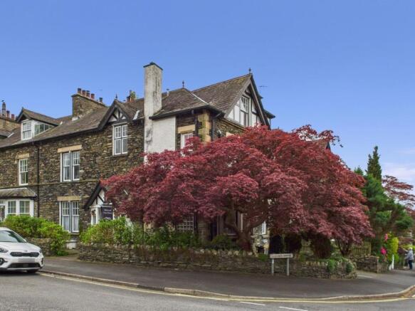 6 bed property, in Princes Road, £785,000
