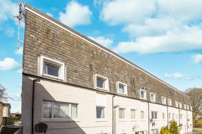 3 bed property, in Catmoor Court, £119,500