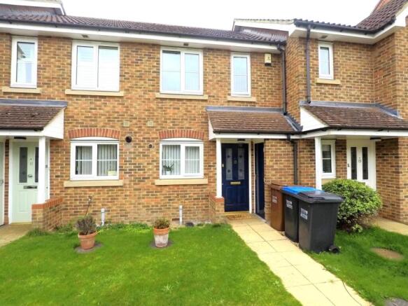 2 bed property, in Campion Road, £345,000