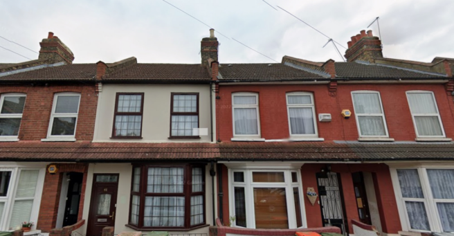 2 bed property, in Falcon Street, £425,000