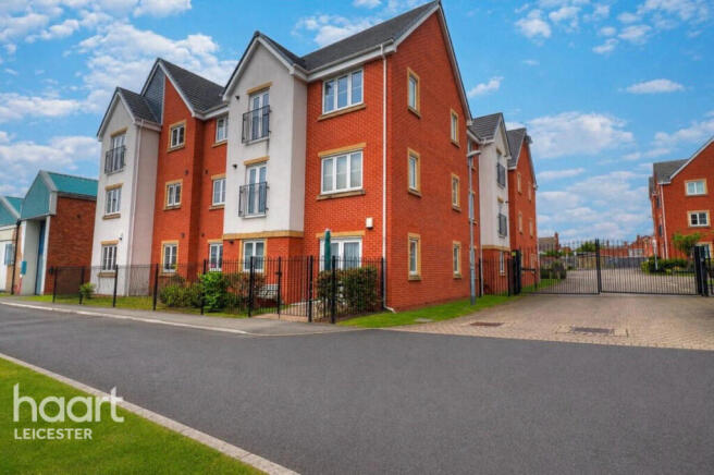 2 bed property, in Havelock Gardens, £130,000