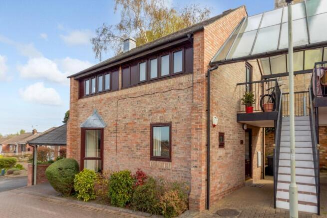 1 bed property, in Church Mews, £135,000
