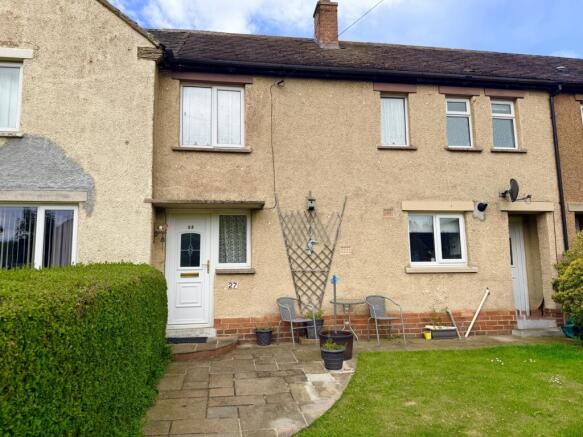 3 bed property, in Green Lane, £165,000