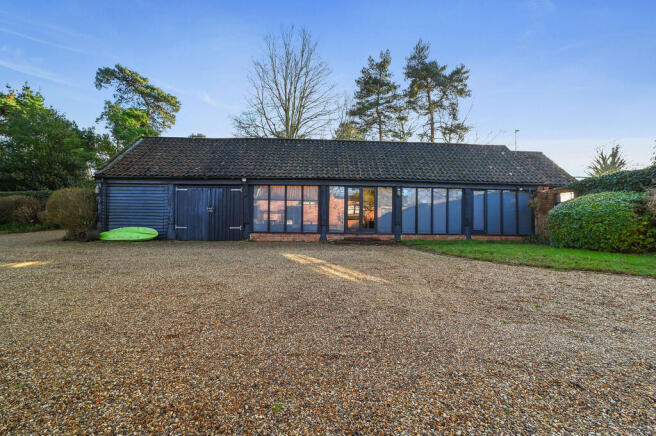 3 bed property, in Hollesley, £1,150,000