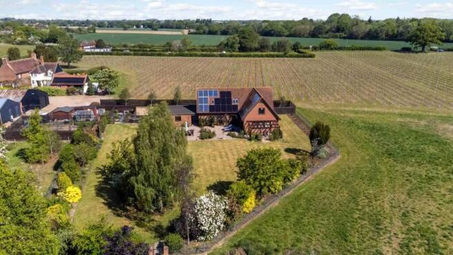 4 bed property, in The New House, £1,000,000
