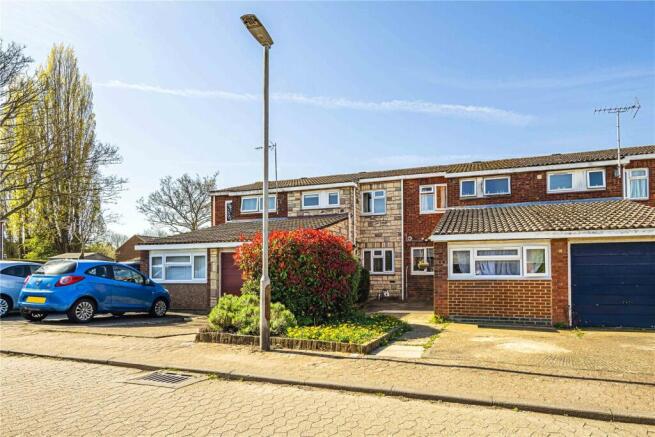 3 bed property, in Boyce Close, £465,000