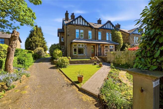 6 bed property, in Gisburn Road, £499,950