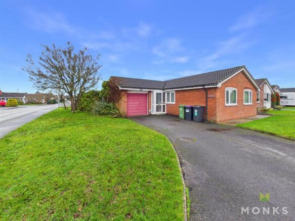 3 bed property, in Trentham Road, £280,000