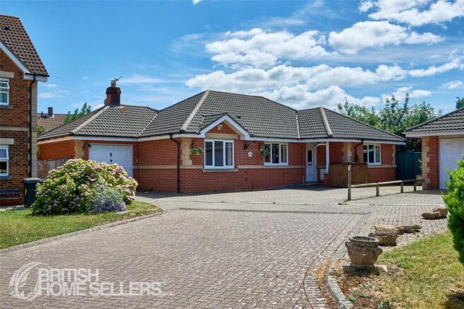 3 bed property, in Beatrice Way, £480,000