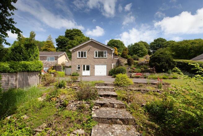 3 bed property, in French Mill Rise, £575,000