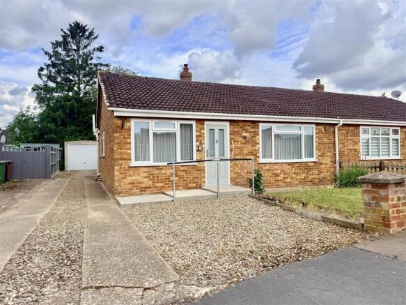 3 bed property, in Nelonde Drive, £240,000