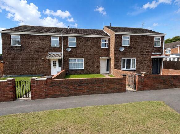 3 bed property, in St. Chads Close, £80,000