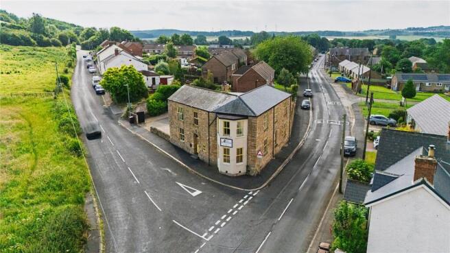 4 bed property, in Bistro Citron Vert, £595,000