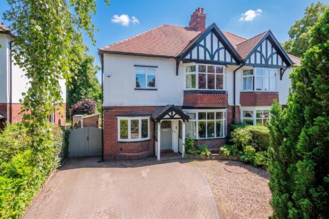 5 bed property, in Arthog Road, £1,250,000