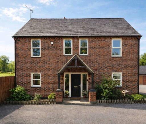 5 bed property, in Melbourne Road, £650,000