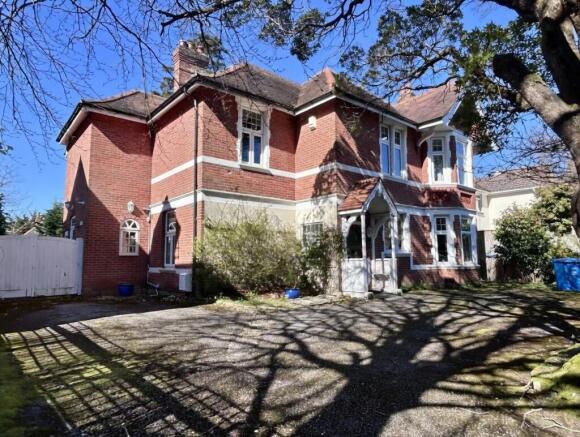 5 bed property, in Forest Road, £1,100,000