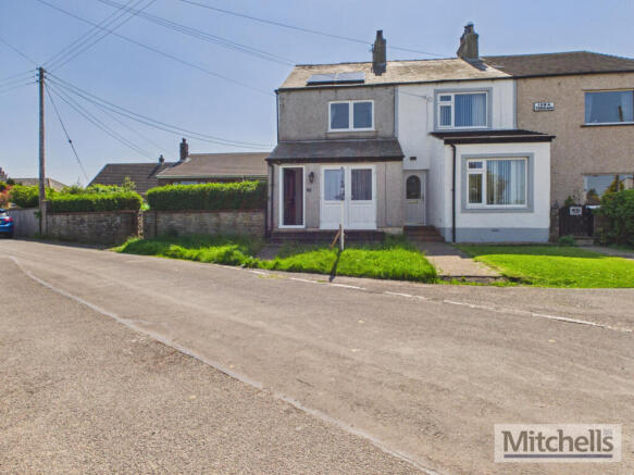 2 bed property, in 3 Iona Terrace, £125,000