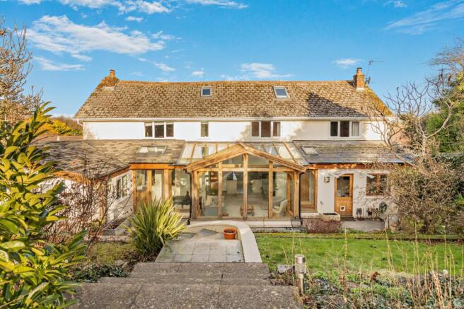 4 bed property, in Ogwell, £795,000