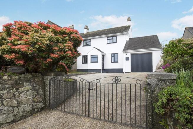 3 bed property, in Carleen, £350,000