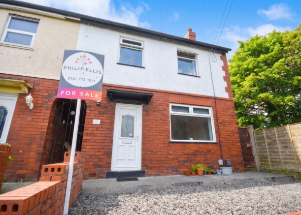 3 bed property, in Polefield Grange, £255,000
