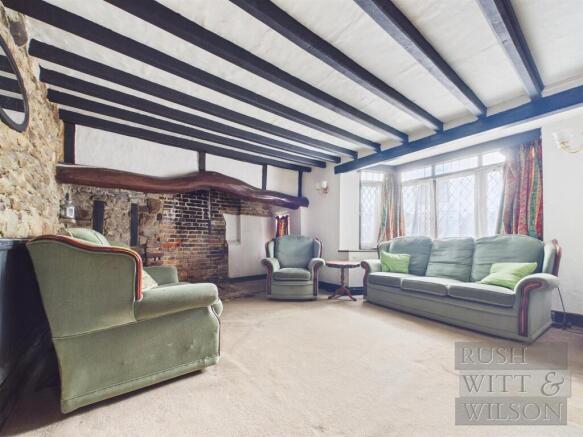 4 bed property, in The Strand, £450,000