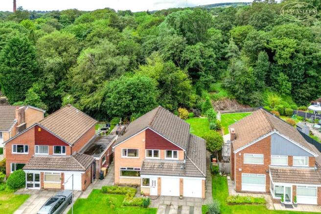 4 bed property, in Loen Crescent, £485,000
