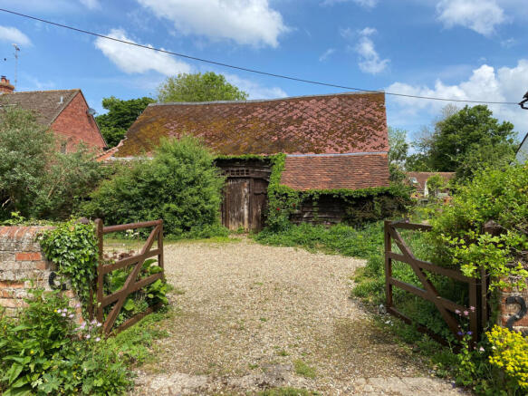 3 bed property, in Abners Barn, £400,000