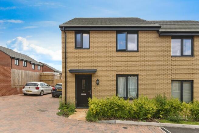 3 bed property, in Elizabeth Road, £290,000