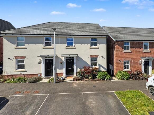 3 bed property, in Moore Drive, £300,000