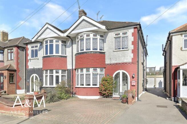 4 bed property, in Naseby Road, £675,000