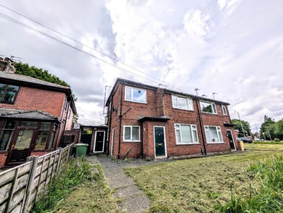 1 bed property, in Walworth Close, £69,950