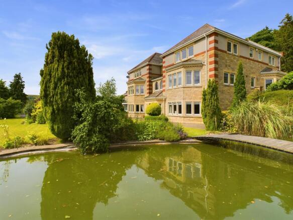 7 bed property, in Holywood, £1,600,000