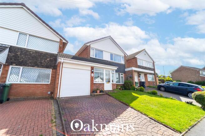 3 bed property, in Woodbury Road, £279,000
