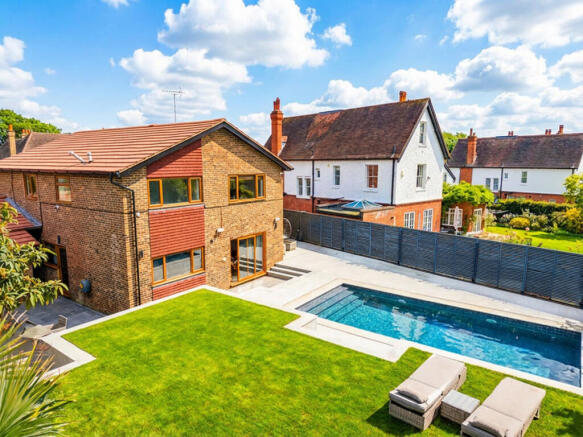4 bed property, in Scotts Avenue, £1,500,000