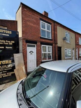 2 bed property, in Mason Street, £125,000