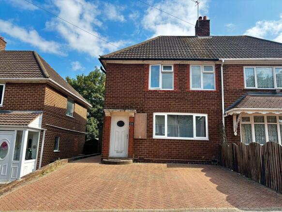 3 bed property, in Lambeth Road, £250,000