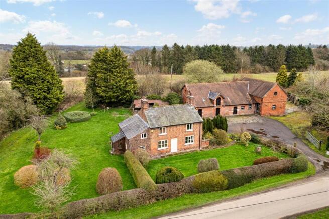 3 bed property, in Thorn Tree Farm, £1,150,000
