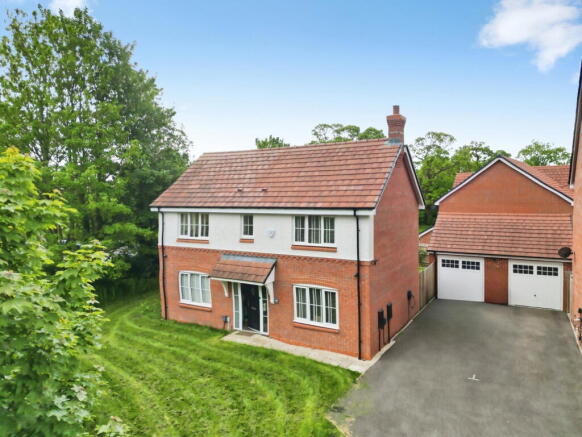 4 bed property, in Wade Close, £675,000