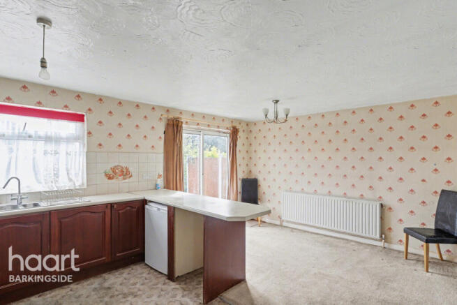 3 bed property, in Crown Road, £500,000