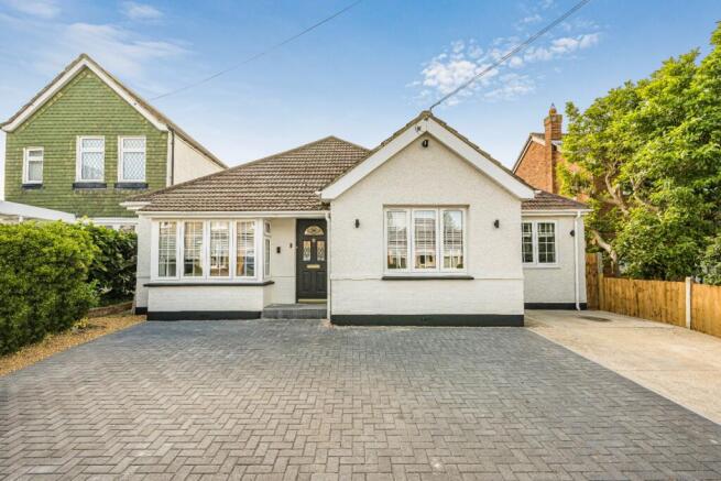 4 bed property, in Princes Road, £700,000
