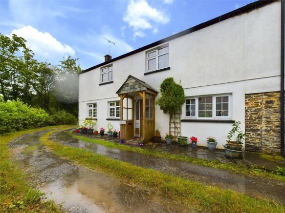 3 bed property, in Ashwater, £240,000