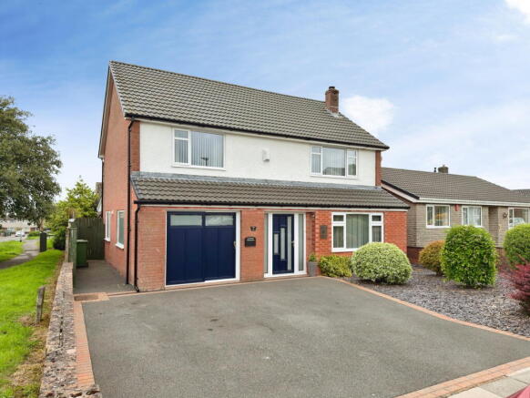 4 bed property, in Egerton Grove, £369,950